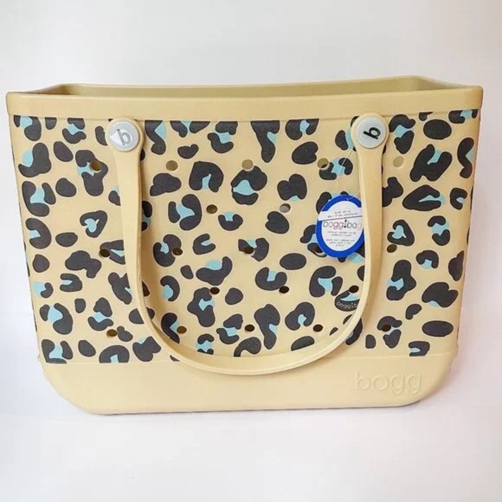 [AUTHENTIC] NWT RARE Special Edition Original Bogg Bag- Leopard Collection